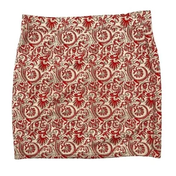 Free People Bodycon Skirt Size Small EUC - Red, Silver, White Festive Print - Picture 1 of 9